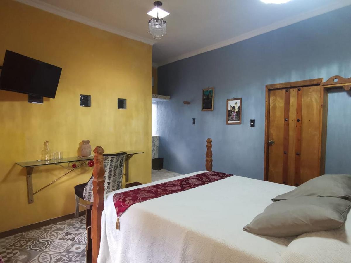 Hotel Tihosuco Colonial Ekpedz Екстер'єр фото
